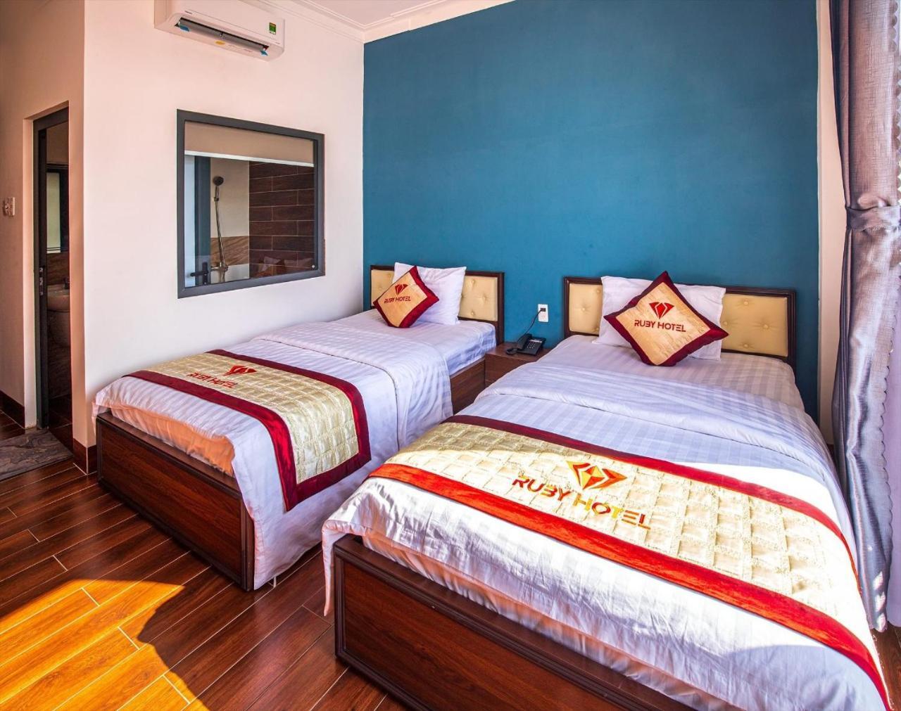 Ruby Hotel Vinh Long Exterior photo