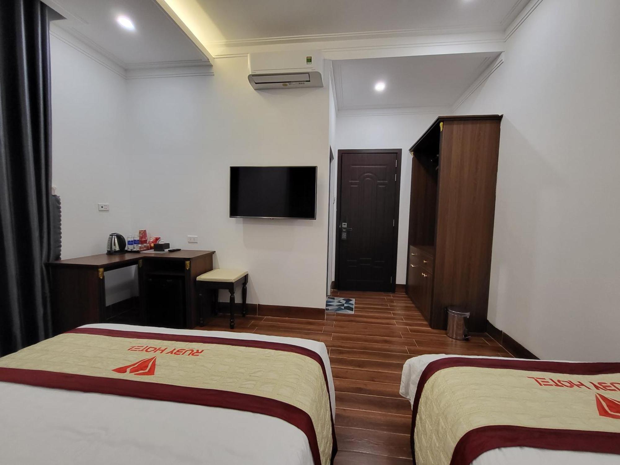 Ruby Hotel Vinh Long Exterior photo