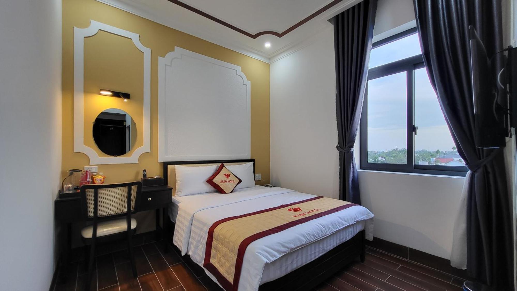 Ruby Hotel Vinh Long Exterior photo