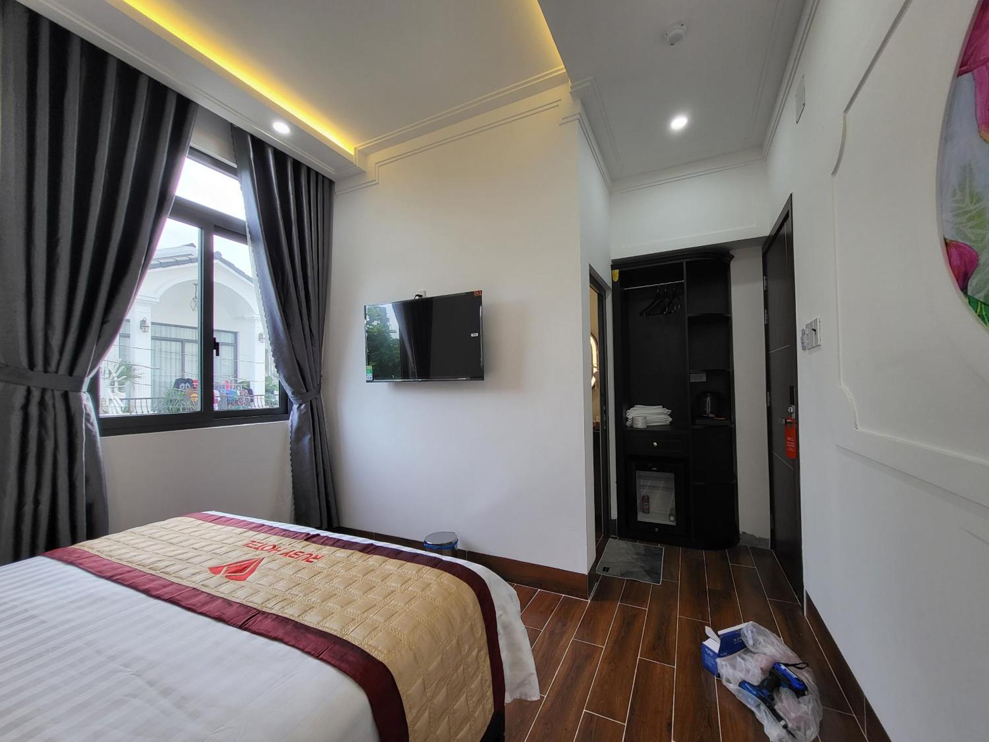 Ruby Hotel Vinh Long Exterior photo