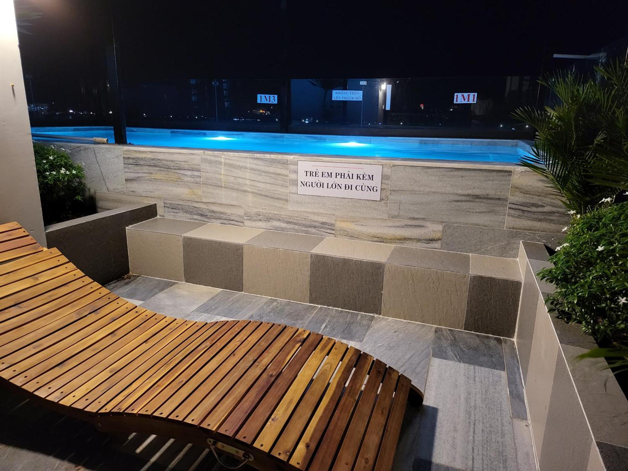 Ruby Hotel Vinh Long Exterior photo