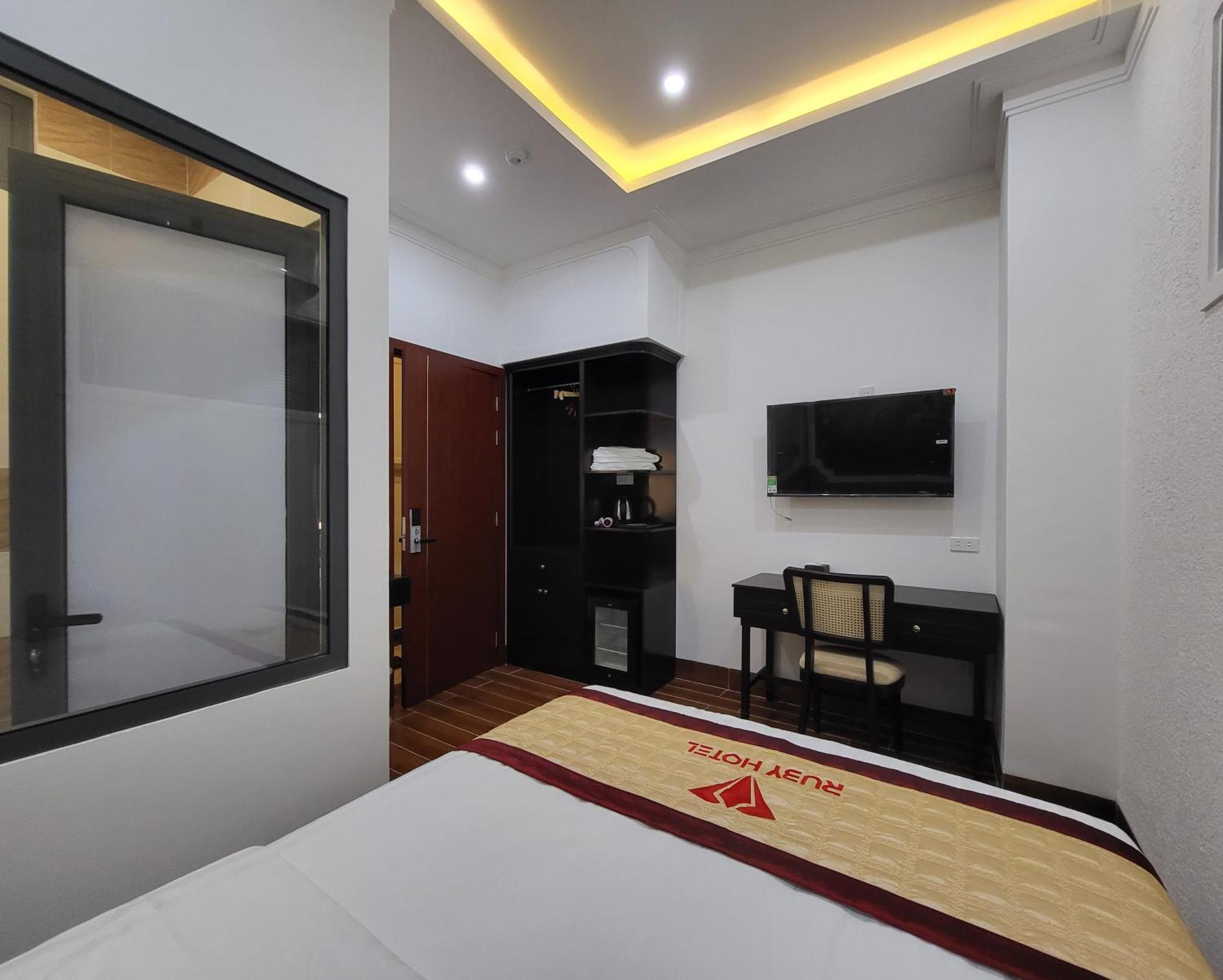 Ruby Hotel Vinh Long Exterior photo