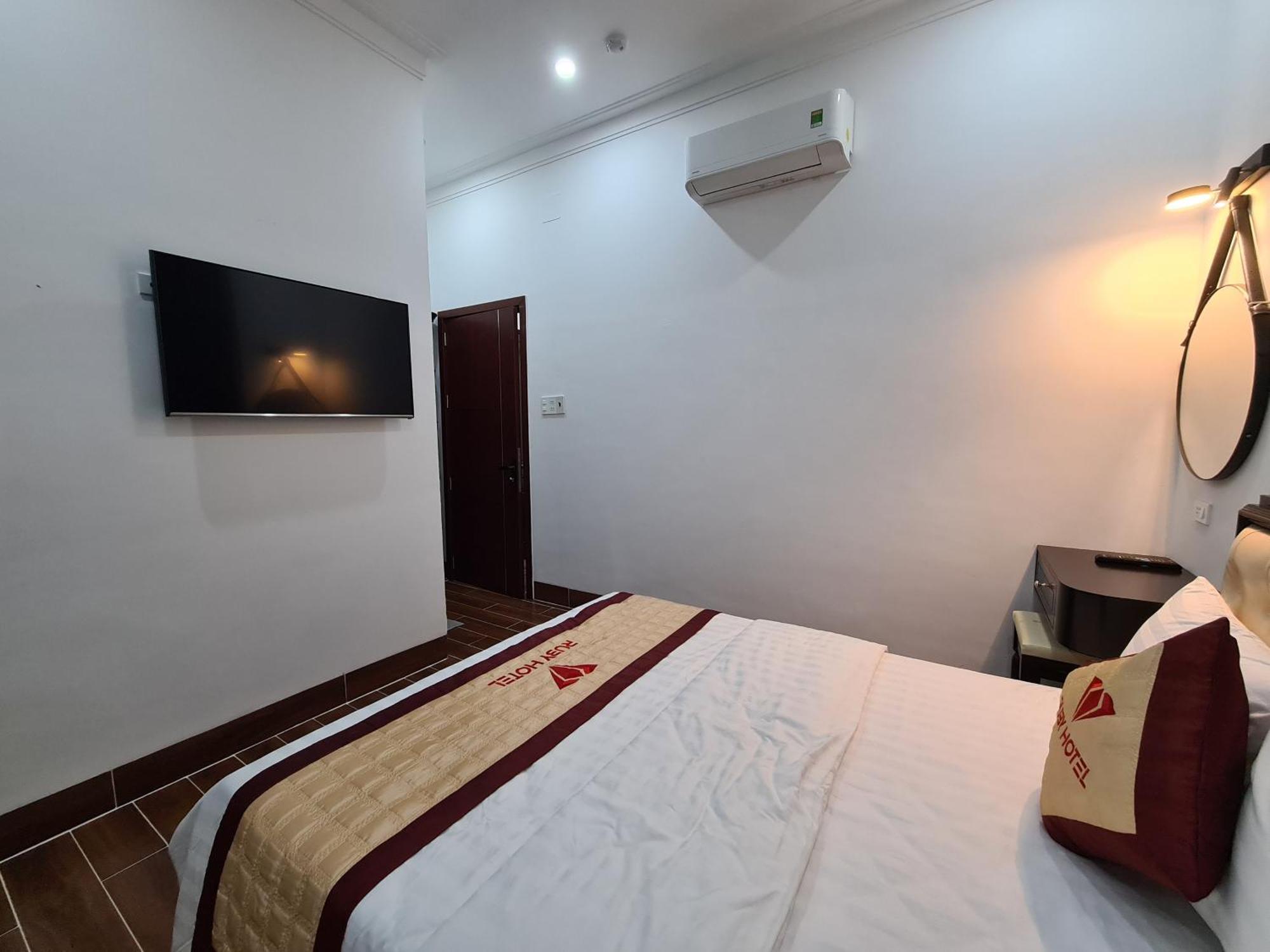 Ruby Hotel Vinh Long Exterior photo