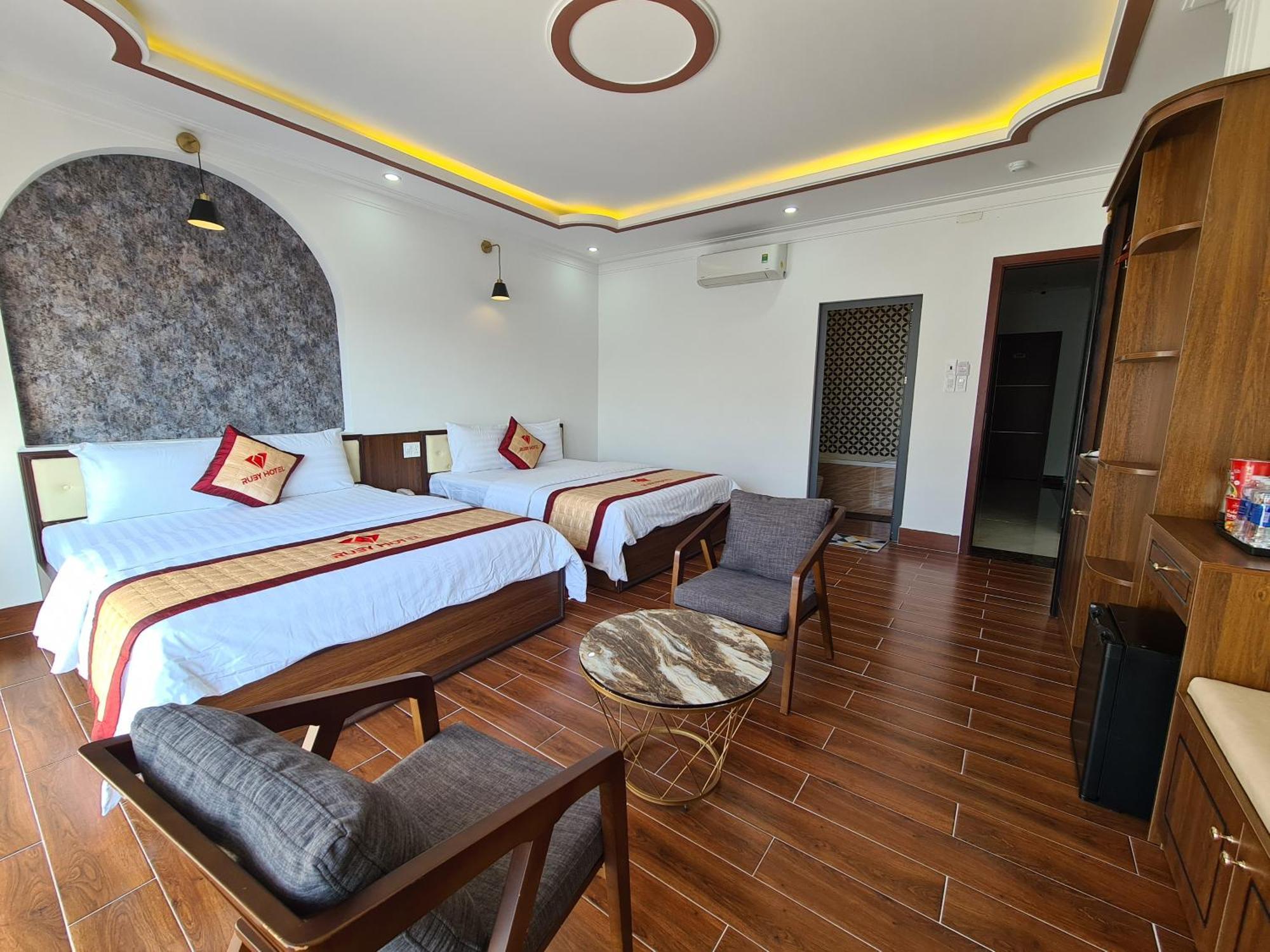 Ruby Hotel Vinh Long Exterior photo