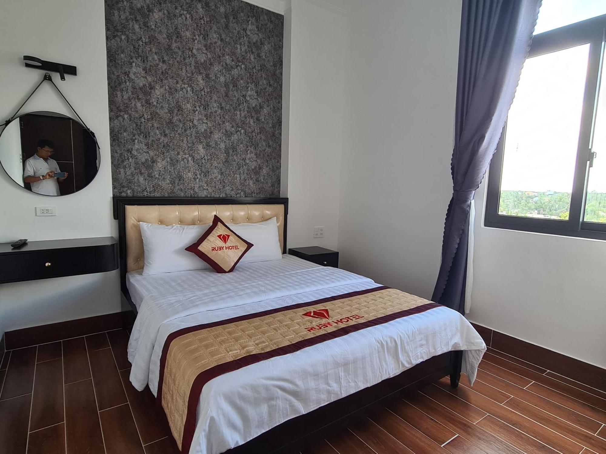 Ruby Hotel Vinh Long Exterior photo