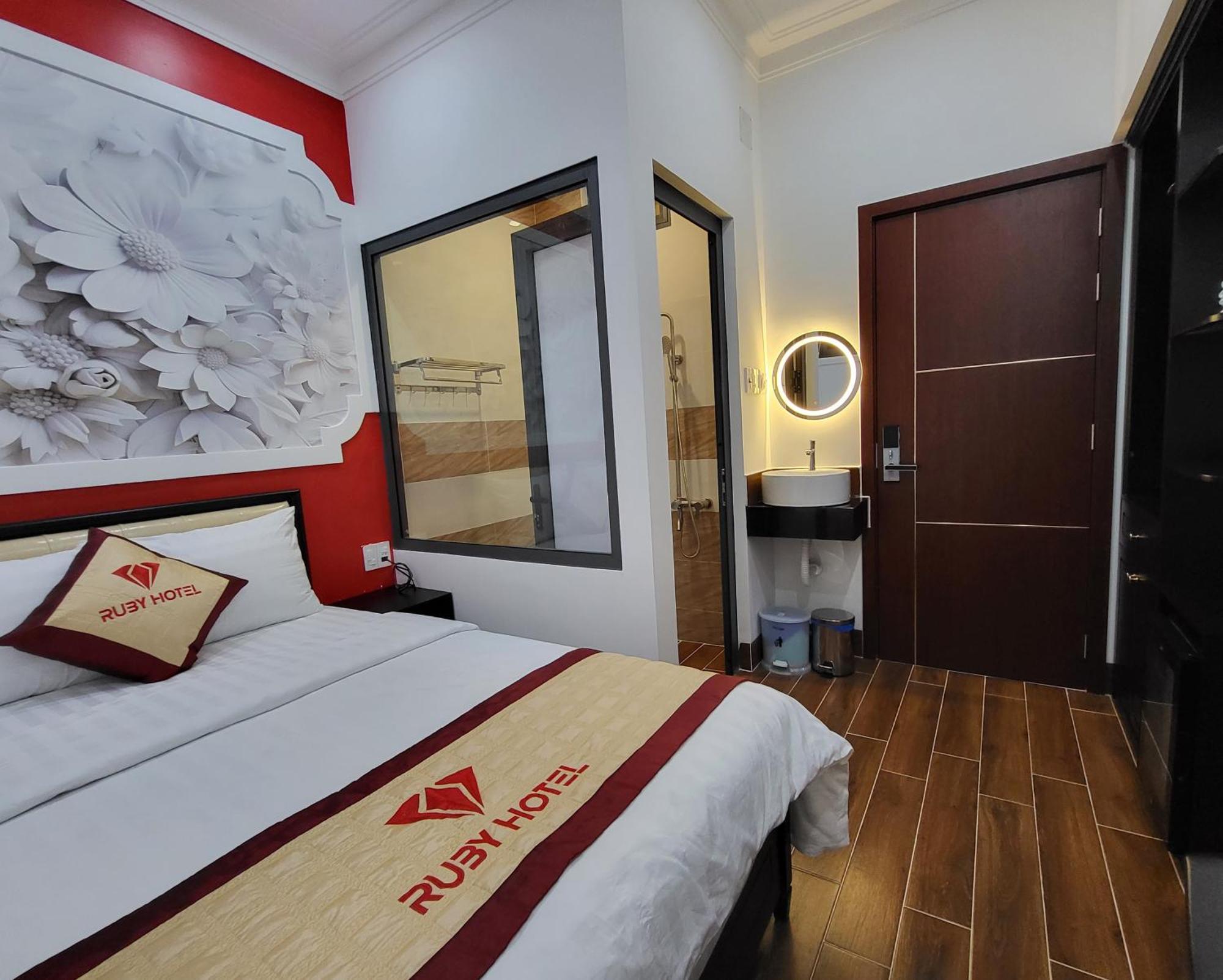 Ruby Hotel Vinh Long Room photo