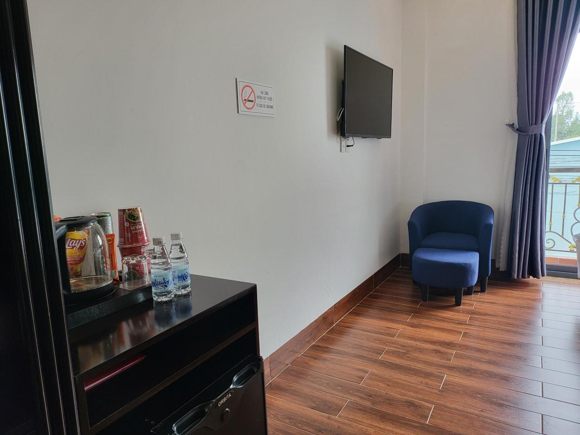Ruby Hotel Vinh Long Exterior photo