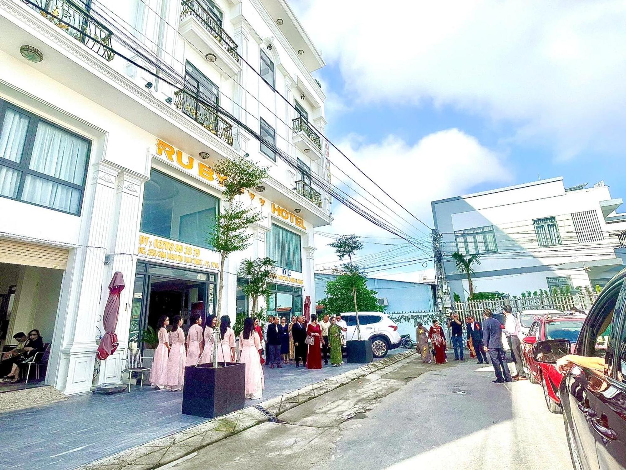 Ruby Hotel Vinh Long Exterior photo